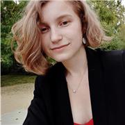 Je propose des cours d'Histoire pour les collégiens/Lycéens à Paris et ses alentours. Je suis en Licence d'Histoire à Paris 1.